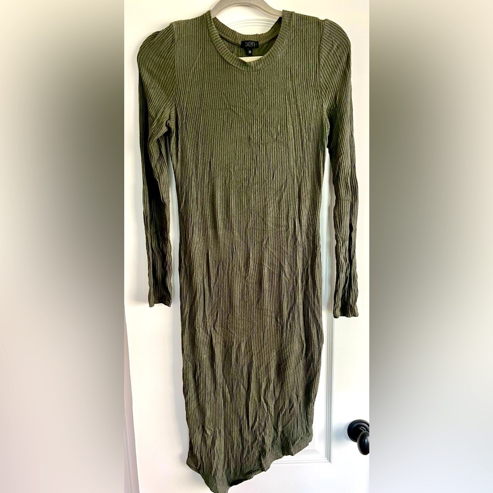 NWOT Sen Olive Green Fitted Dress Medium